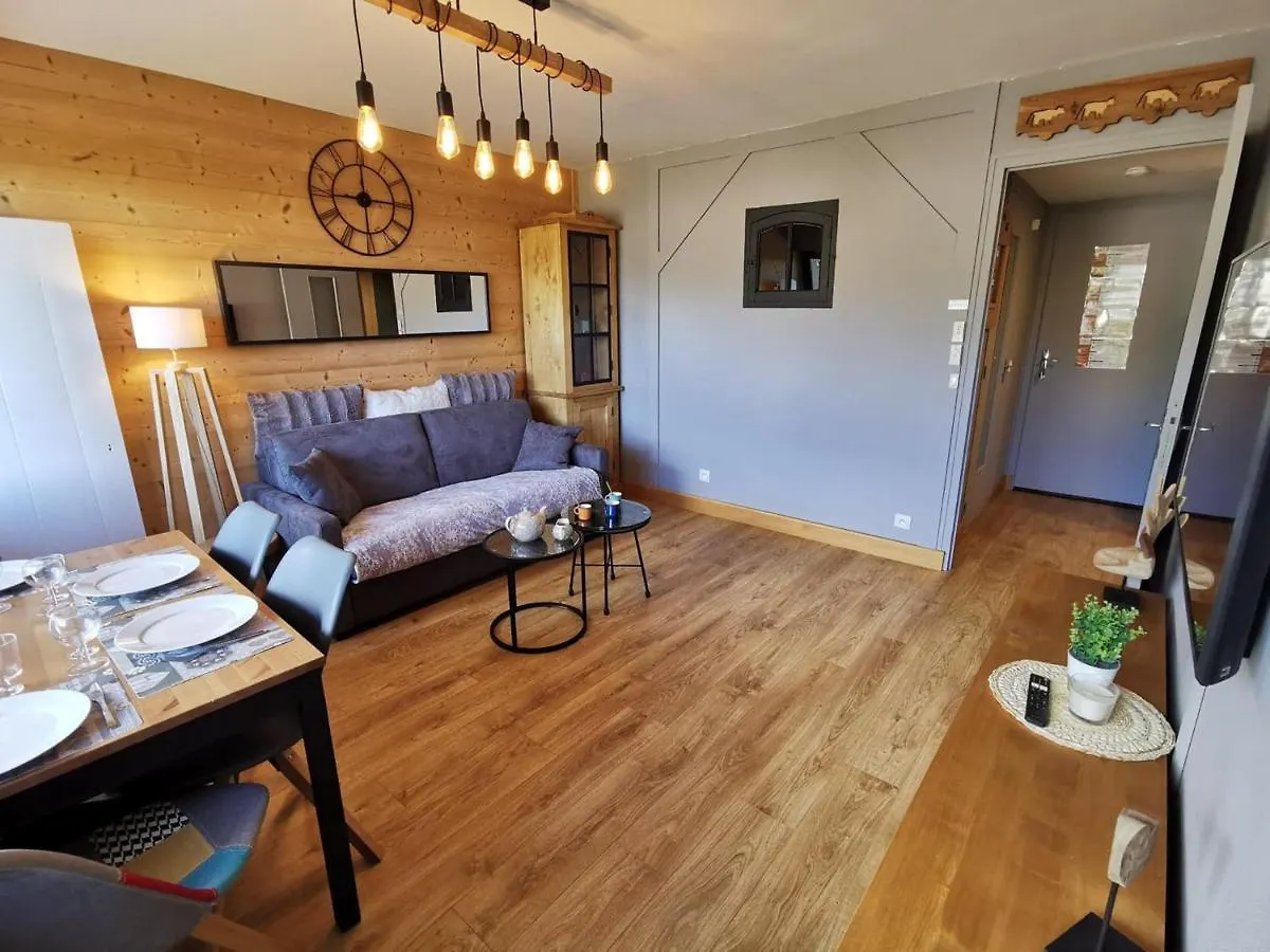 Appartement Renove 4 Pers Proche Des Pistes Avec Balcon Et Wifi - Fr-1-598-34 Les Gets 0*,  France