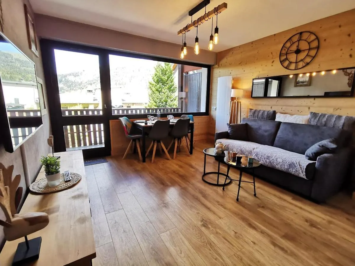 Appartement Renove 4 Pers Proche Des Pistes Avec Balcon Et Wifi - Fr-1-598-34 Les Gets