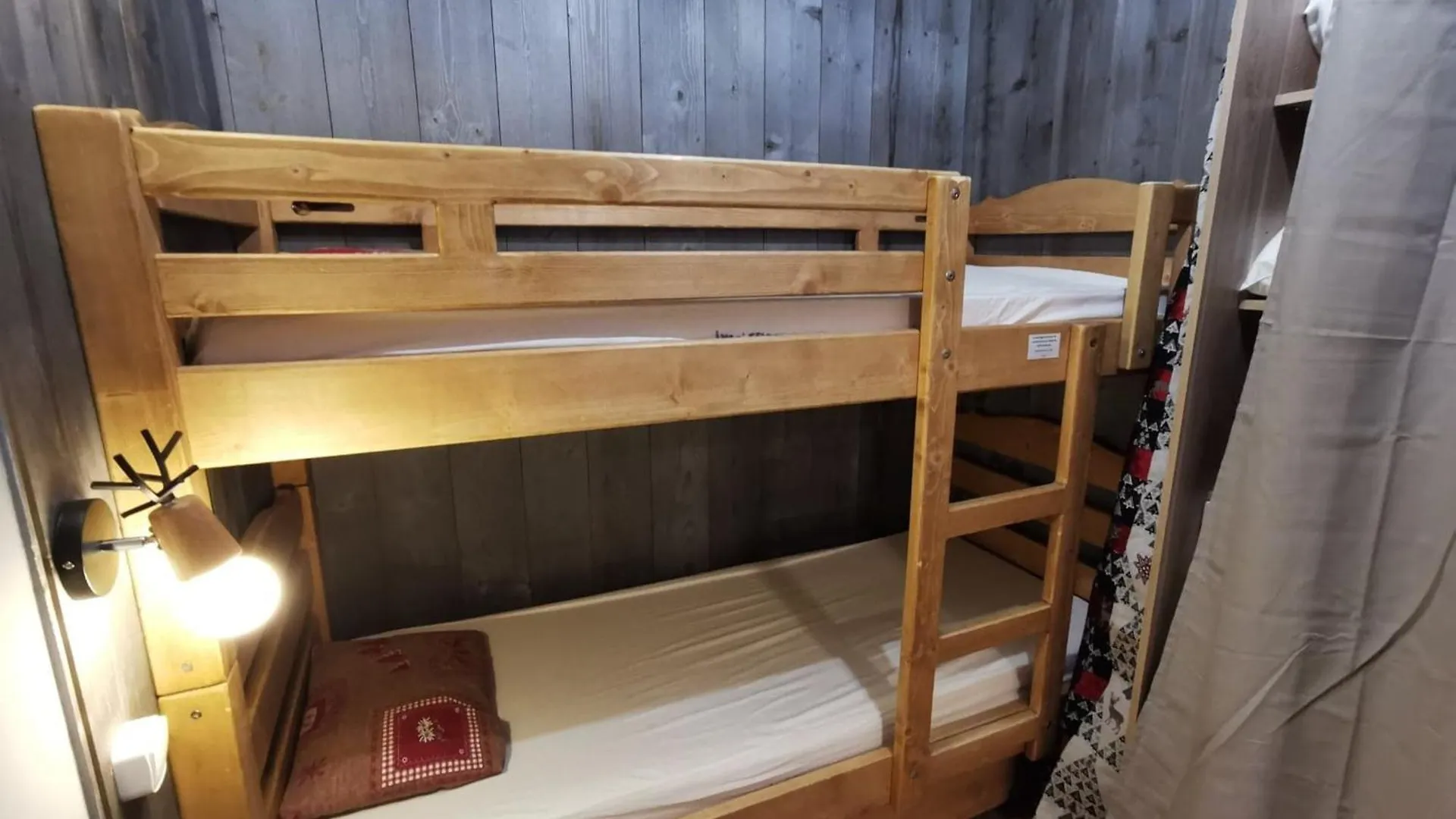 Appartement Renove 4 Pers Proche Des Pistes Avec Balcon Et Wifi - Fr-1-598-34 레게츠 아파트